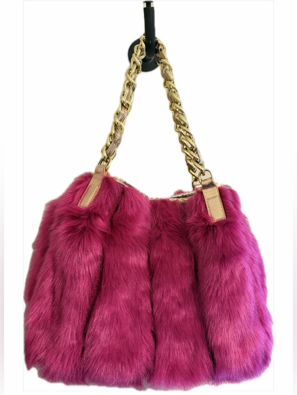 Betsey Johnson Fuchsia Faux Fur Shoulder Bag with Gold Chain handles NWOT RARE*
